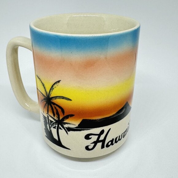 Hawaii Stoneware Vintage Mug Sunset Beach Palm Trees Silhouette Coffee Cup EUC - Picture 4 of 7